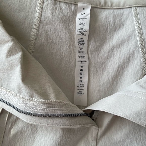 Lululemon Relaxed-Fit Super-High-Rise Cargo Short - Picture 6 of 6
